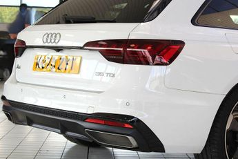 AUDI A4 AVANT 2.0 TDI 35 Black Edition Estate 5dr Diesel S Tronic Euro 6 (s/s)