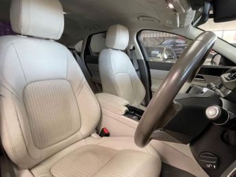 JAGUAR XF 2.0d Prestige Saloon 4dr Diesel Manual Euro 6 (s/s) (163 ps)