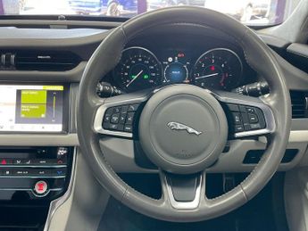 JAGUAR XF 2.0d Prestige Saloon 4dr Diesel Manual Euro 6 (s/s) (163 ps)