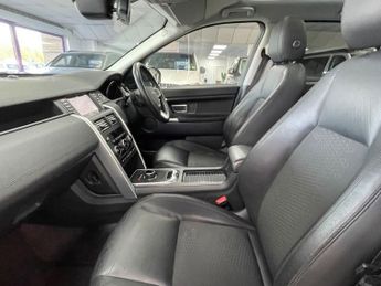 LAND ROVER DISCOVERY SPORT 2.0 TD4 SE Tech SUV 5dr Diesel Auto 4WD Euro 6 (s/s) (180 ps)