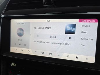 JAGUAR F-PACE 2.0 D180 Chequered Flag SUV 5dr Diesel Auto AWD Euro 6 (s/s) (18