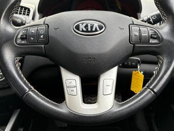 KIA CEED 1.6 CRDi 3 Hatchback 5dr Diesel Auto Euro 5 (113 bhp)