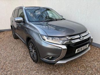 Mitsubishi Outlander 2.2 DI-D GX4 SUV 5dr Diesel Auto 4WD Euro 6 (147 ps)