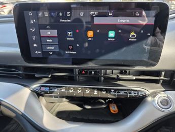 FIAT 500E 42kWh Icon Hatchback 3dr Electric Auto (118 ps)