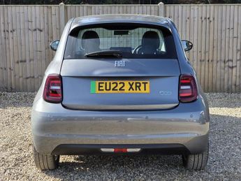 FIAT 500E 42kWh Icon Hatchback 3dr Electric Auto (118 ps)