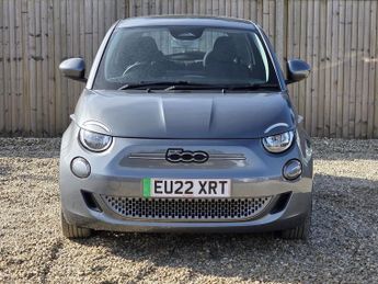FIAT 500E 42kWh Icon Hatchback 3dr Electric Auto (118 ps)