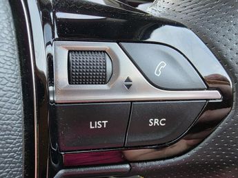 PEUGEOT E-2008 50kWh GT SUV 5dr Electric Auto (7kW Charger) (136 ps)