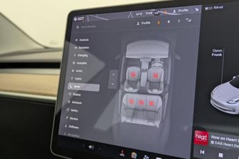 TESLA Model 3 (Dual Motor) Long Range Saloon 4dr Electric Auto 4WDE (346 ps)