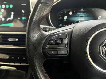 MG MG HS 1.5 T-GDI 16.6kWh Excite SUV 5dr Petrol Plug-in Hybrid Auto Euro