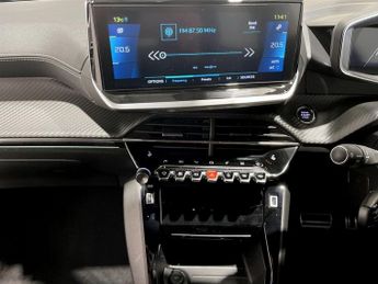 PEUGEOT E-2008 50kWh GT SUV 5dr Electric Auto (7kW Charger) (136 ps)