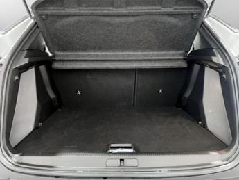 PEUGEOT E-2008 50kWh GT SUV 5dr Electric Auto (7kW Charger) (136 ps)