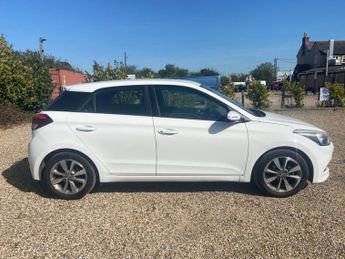 HYUNDAI I20 1.2 Blue Drive SE Hatchback 5dr Petrol Manual Euro 6 (s/s) (84 p
