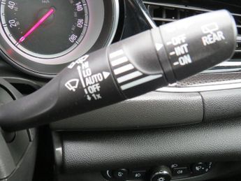 VAUXHALL INSIGNIA 2.0 Turbo D BlueInjection SRi VX Line Nav Grand Sport 5dr Diesel