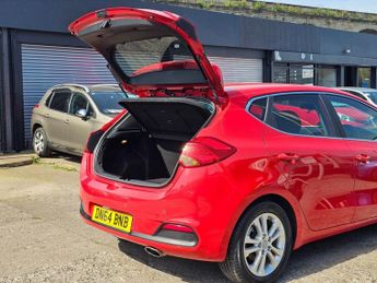 KIA CEED 1.6 GDi 3 Hatchback 5dr Petrol DCT Euro 5 (133 bhp)