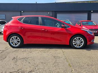 KIA CEED 1.6 GDi 3 Hatchback 5dr Petrol DCT Euro 5 (133 bhp)