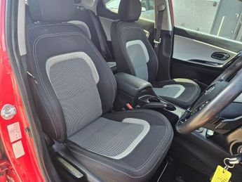 KIA CEED 1.6 GDi 3 Hatchback 5dr Petrol DCT Euro 5 (133 bhp)