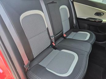 KIA CEED 1.6 GDi 3 Hatchback 5dr Petrol DCT Euro 5 (133 bhp)