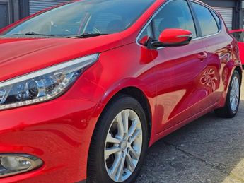 KIA CEED 1.6 GDi 3 Hatchback 5dr Petrol DCT Euro 5 (133 bhp)