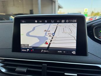 PEUGEOT 3008 1.5 BlueHDi Allure SUV 5dr Diesel EAT Euro 6 (s/s) (130 ps)