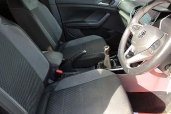 VOLKSWAGEN T-CROSS 1.0 TSI R-Line SUV 5dr Petrol Manual Euro 6 (s/s) (115 ps)