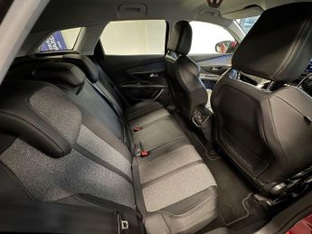 PEUGEOT 3008 1.6 THP Allure SUV 5dr Petrol EAT Euro 6 (s/s) (165 ps)