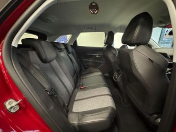 PEUGEOT 3008 1.6 THP Allure SUV 5dr Petrol EAT Euro 6 (s/s) (165 ps)