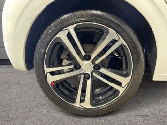 PEUGEOT 208 1.2 PureTech GPF GT Line Hatchback 5dr Petrol EAT Euro 6 (s/s) (