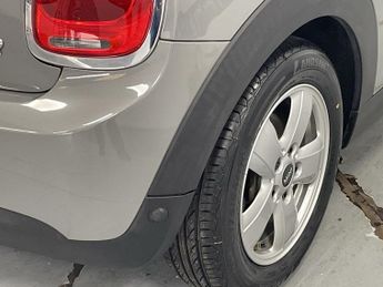 MINI CONVERTIBLE 1.5 Cooper Convertible 2dr Petrol Manual Euro 6 (s/s) (136 ps) -