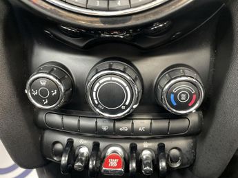 MINI CONVERTIBLE 1.5 Cooper Convertible 2dr Petrol Manual Euro 6 (s/s) (136 ps) -