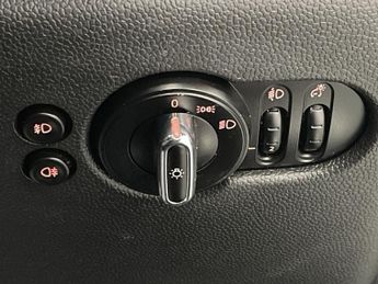 MINI CONVERTIBLE 1.5 Cooper Convertible 2dr Petrol Manual Euro 6 (s/s) (136 ps) -