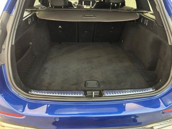 MERCEDES-BENZ C-CLASS 2.0 C220dh MHEV AMG Line (Premium) Estate 5dr Diesel Hybrid G-Tr