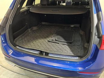 MERCEDES-BENZ C-CLASS 2.0 C220dh MHEV AMG Line (Premium) Estate 5dr Diesel Hybrid G-Tr