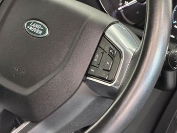 LAND ROVER DISCOVERY SPORT 2.0 TD4 SE Tech SUV 5dr Diesel Auto 4WD Euro 6 (s/s) (180 ps)