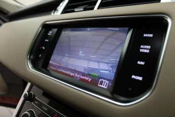 LAND ROVER RANGE ROVER SPORT 3.0 SD V6 HSE SUV 5dr Diesel Auto 4WD (stop/start) (292 ps)