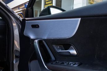 MERCEDES-BENZ A-CLASS 1.3 A200 AMG Line (Premium) Hatchback 5dr Petrol 7G-DCT Euro 6 (