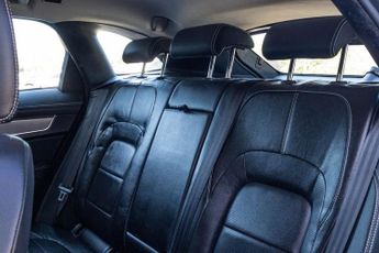 JAGUAR F-PACE 2.0 D200 MHEV R-Dynamic S SUV 5dr Diesel Auto AWD Euro 6 (s/s) (