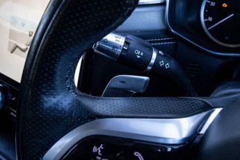 JAGUAR F-PACE 2.0 D200 MHEV R-Dynamic S SUV 5dr Diesel Auto AWD Euro 6 (s/s) (