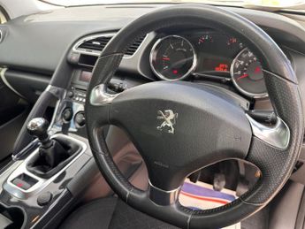 PEUGEOT 3008 1.6 BlueHDi Active SUV 5dr Diesel Manual Euro 6 (s/s) (120 ps)