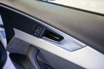 AUDI A4 1.4 TFSI S line Saloon 4dr Petrol S Tronic Euro 6 (s/s) (150 ps)