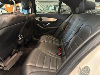 MERCEDES-BENZ C-CLASS 2.1 C250 BlueTEC AMG Line Saloon 4 Door Diesel Automatic White G