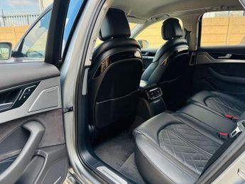 AUDI A8 3.0 TDI V6 Sport Executive Saloon 4dr Diesel Tiptronic quattro E