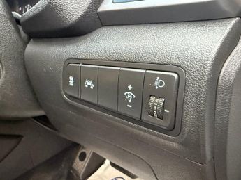 HYUNDAI TUCSON 1.7 CRDi Blue Drive SE SUV 5dr Diesel DCT Euro 6 (s/s) (141 ps)