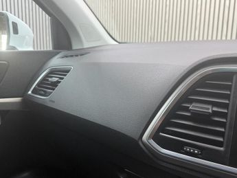 SEAT ATECA 2.0 TDI XPERIENCE Lux SUV 5dr Diesel DSG 4Drive Euro 6 (s/s) (15