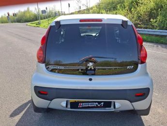 PEUGEOT 107 1.0 12V Allure Hatchback 3dr Petrol 2 Tronic Euro 5 (68 ps)