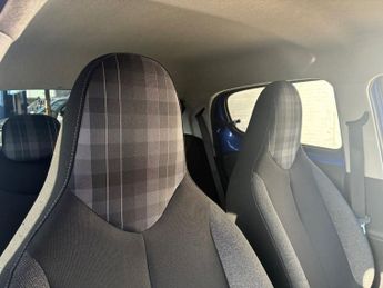 PEUGEOT 108 1.0 Allure Hatchback 5dr Petrol 2 Tronic Euro 6 (72 ps)