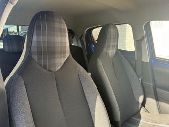 PEUGEOT 108 1.0 Allure Hatchback 5dr Petrol 2 Tronic Euro 6 (72 ps)