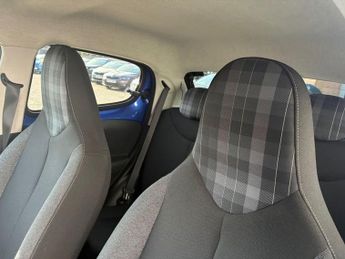 PEUGEOT 108 1.0 Allure Hatchback 5dr Petrol 2 Tronic Euro 6 (72 ps)