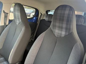 PEUGEOT 108 1.0 Allure Hatchback 5dr Petrol 2 Tronic Euro 6 (72 ps)