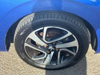 PEUGEOT 108 1.0 Allure Hatchback 5dr Petrol 2 Tronic Euro 6 (72 ps)