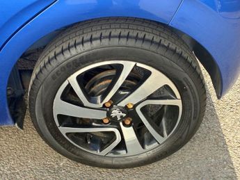 PEUGEOT 108 1.0 Allure Hatchback 5dr Petrol 2 Tronic Euro 6 (72 ps)